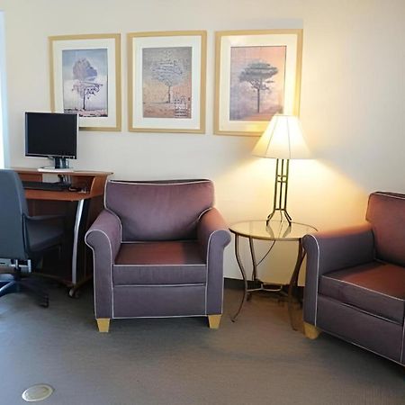 Quality Inn Fresno Yosemite Airport Екстер'єр фото