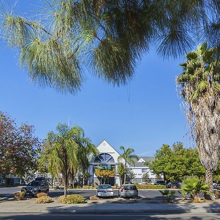 Quality Inn Fresno Yosemite Airport Екстер'єр фото