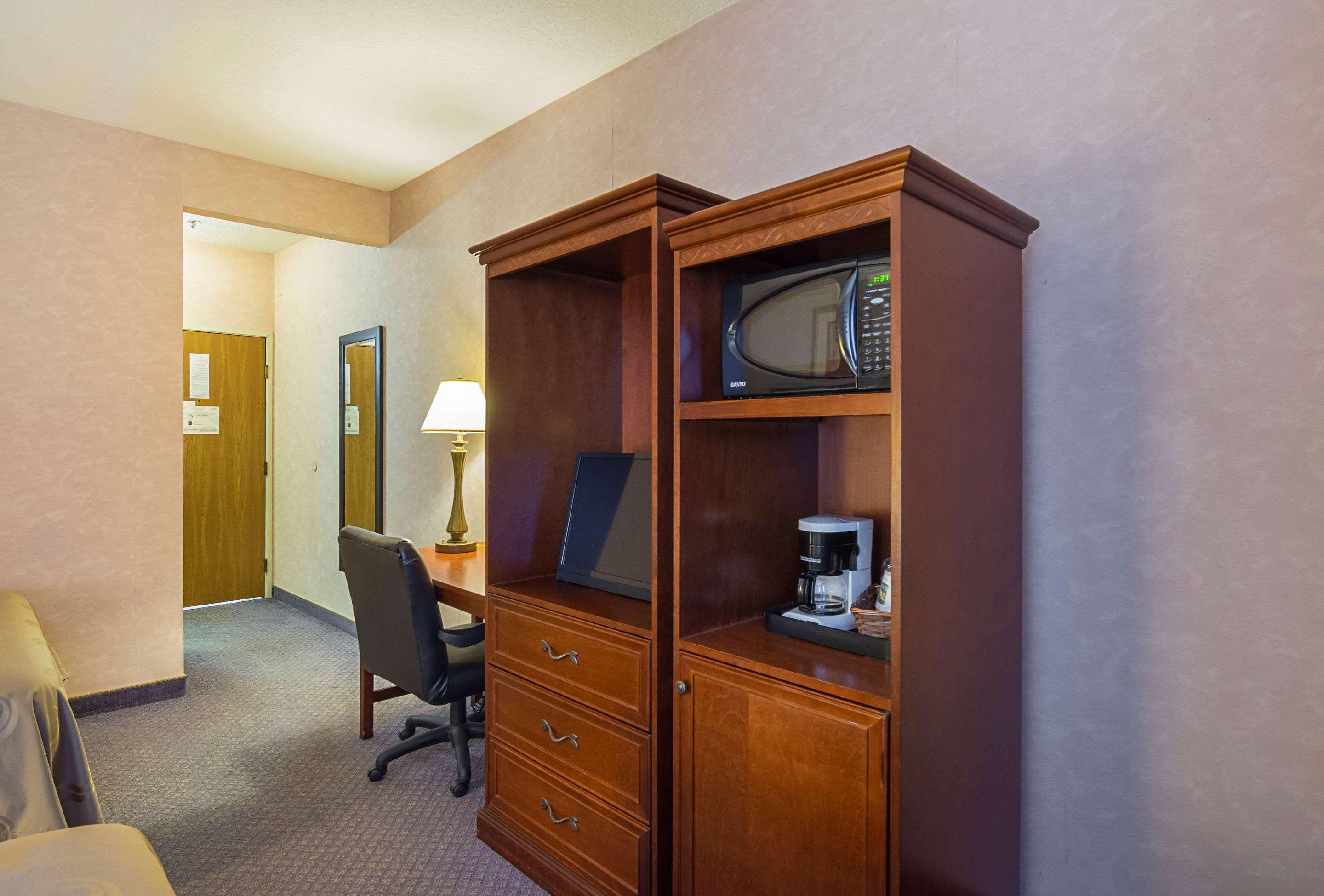 Quality Inn Fresno Yosemite Airport Екстер'єр фото
