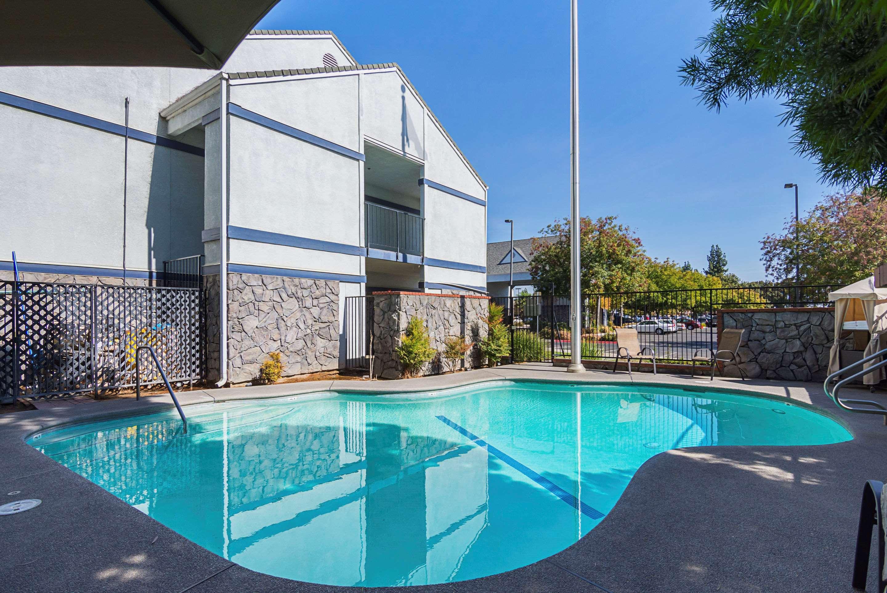 Quality Inn Fresno Yosemite Airport Екстер'єр фото