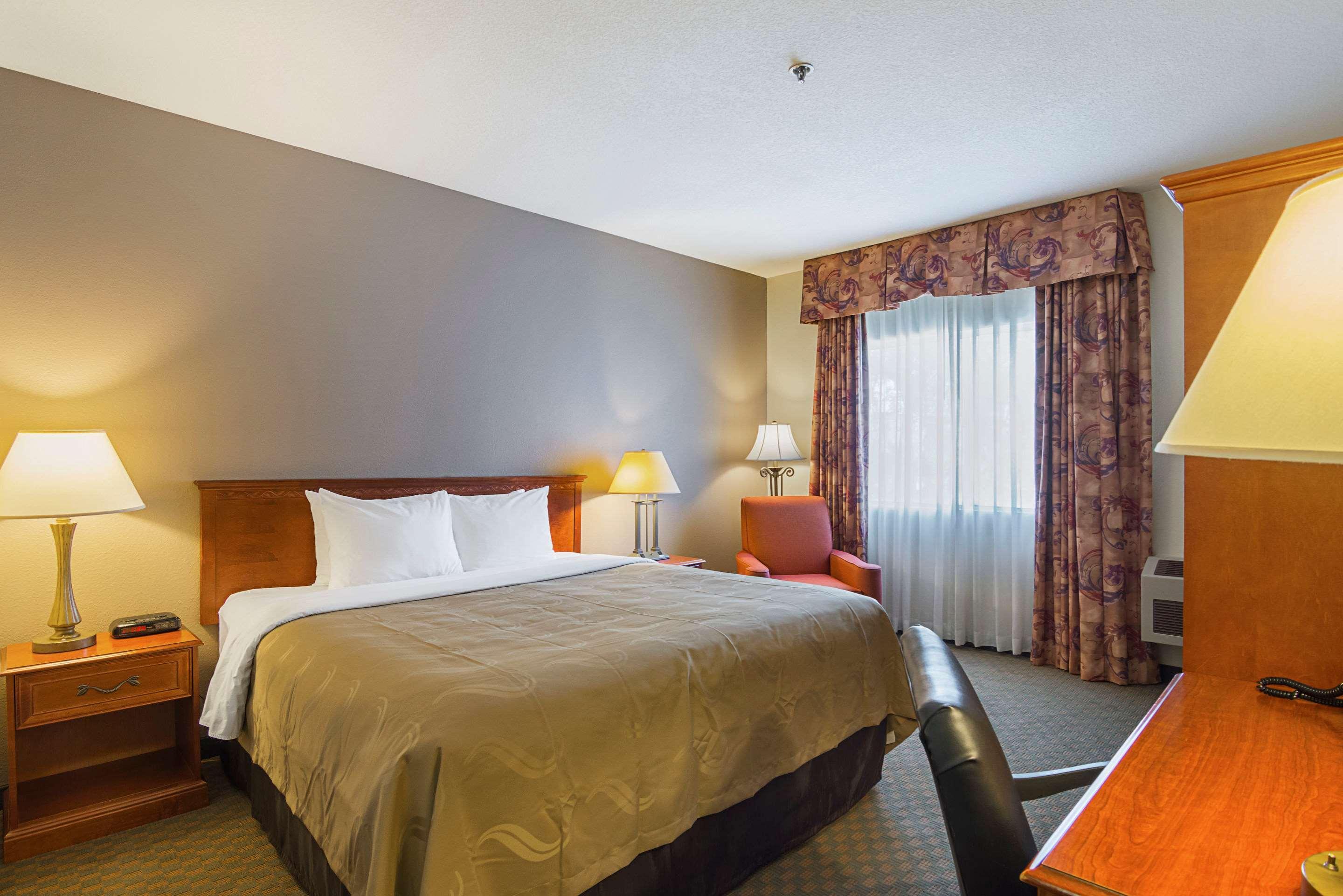 Quality Inn Fresno Yosemite Airport Екстер'єр фото