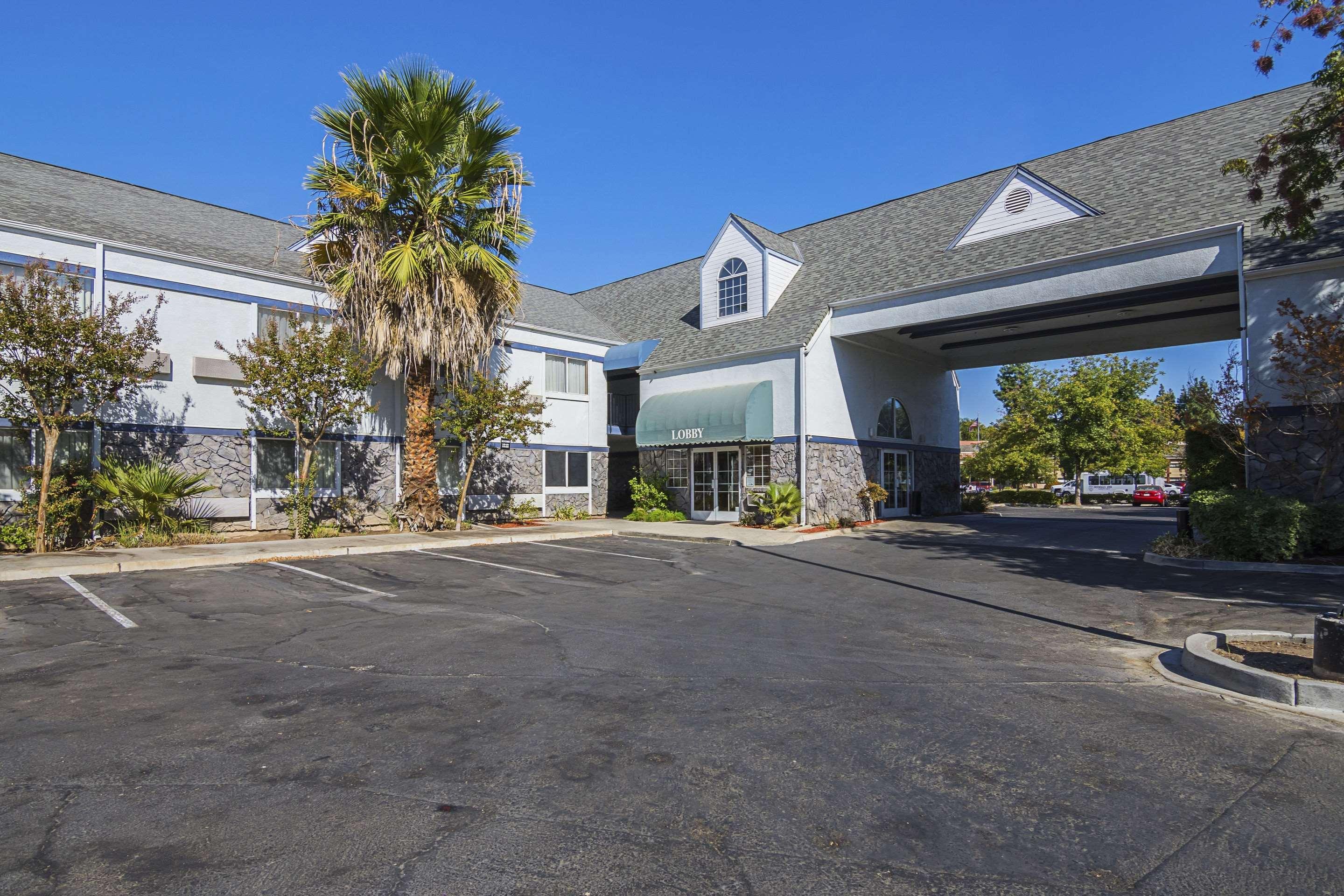 Quality Inn Fresno Yosemite Airport Екстер'єр фото