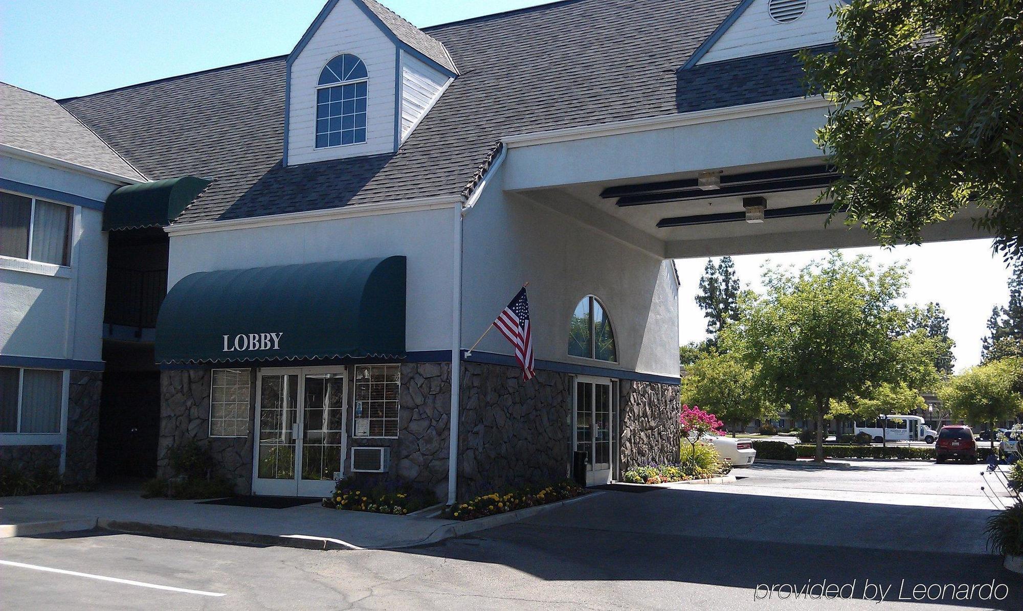 Quality Inn Fresno Yosemite Airport Екстер'єр фото