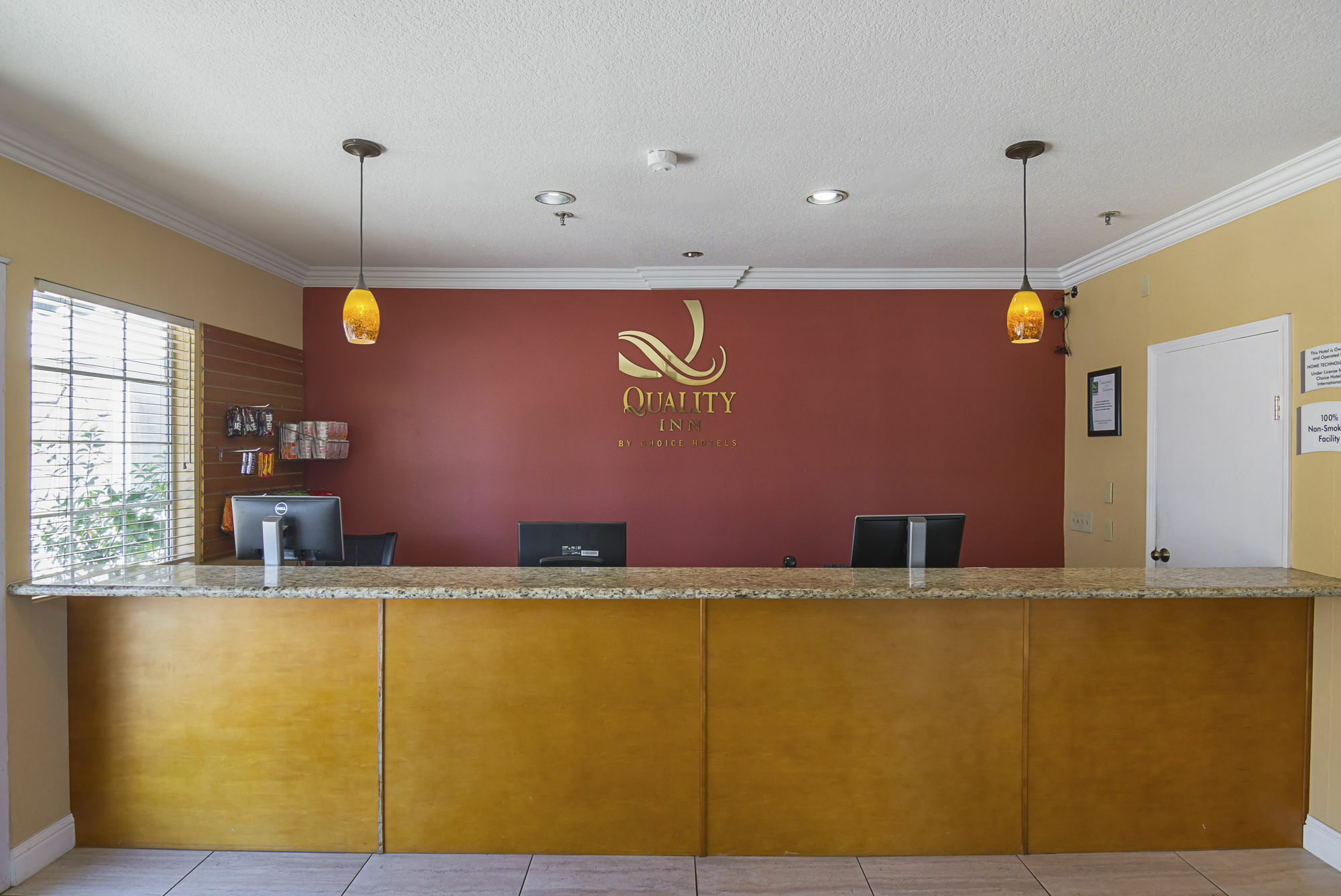 Quality Inn Fresno Yosemite Airport Екстер'єр фото